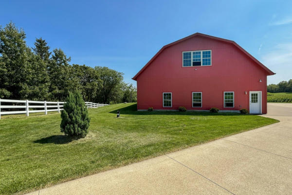 33281 HIGHWAY 52, BELLEVUE, IA 52031 - Image 1