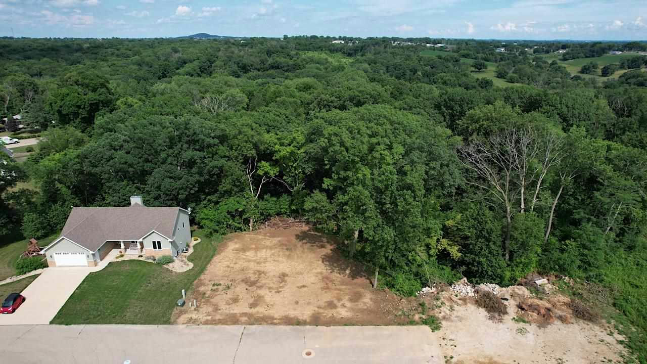 LOT 8 HANLEY WAY, EAST DUBUQUE, IL 61025, photo 1 of 12